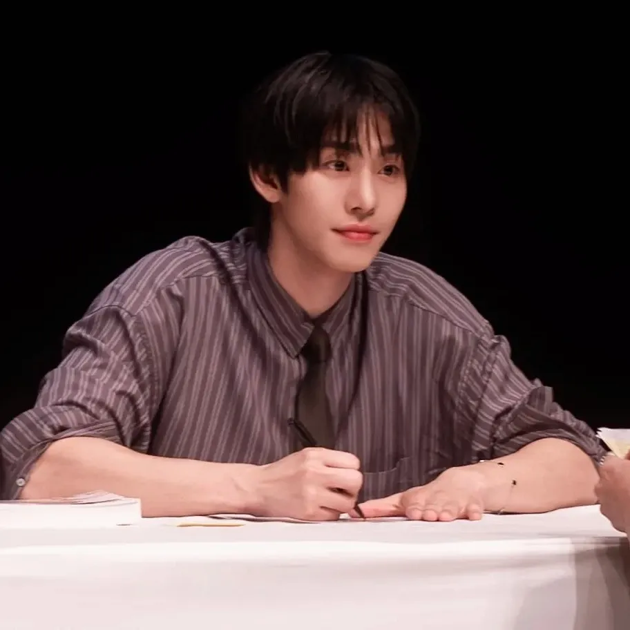 Recent activity shot of Ahn Hyoseop