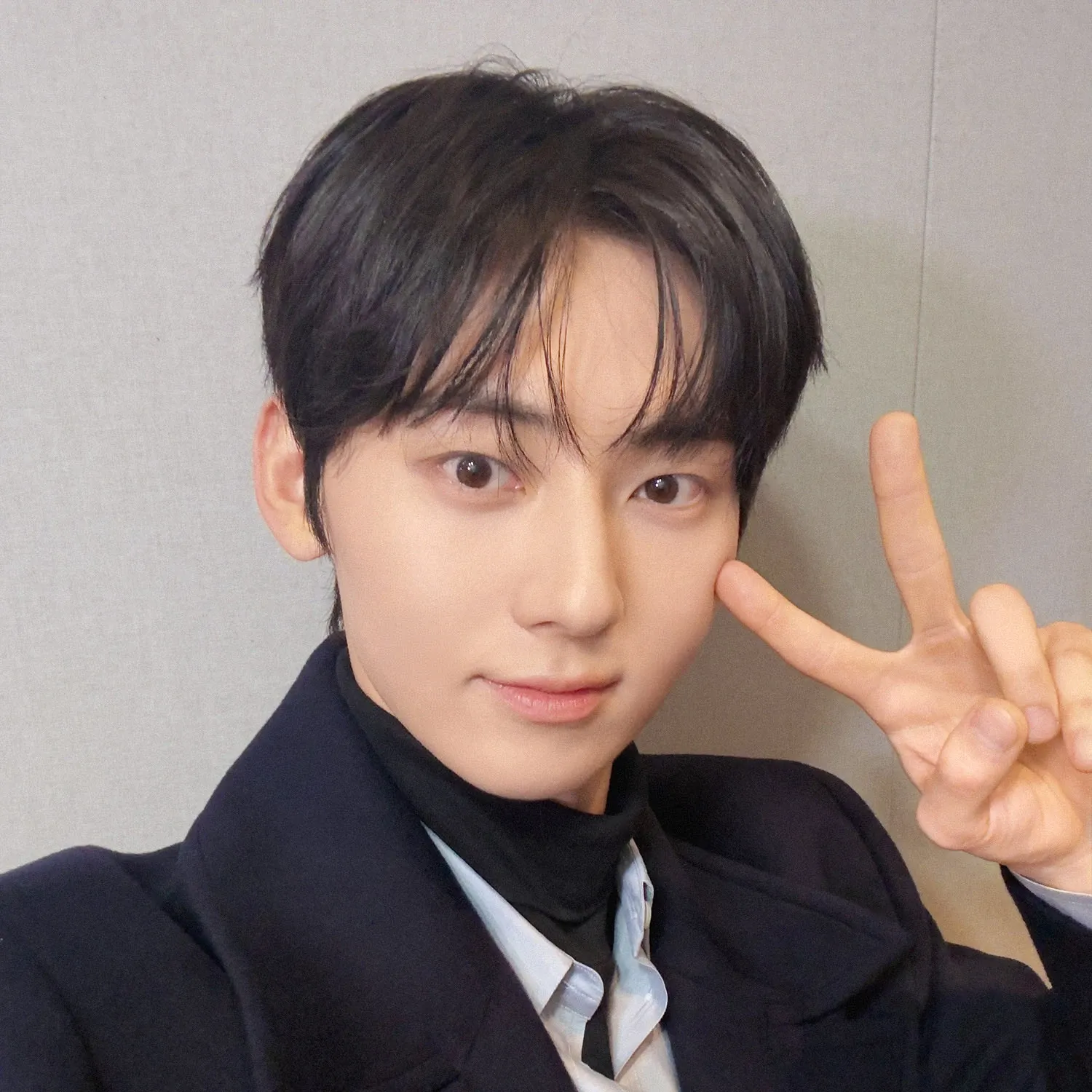 Recent activity shot of Hwang Minhyun