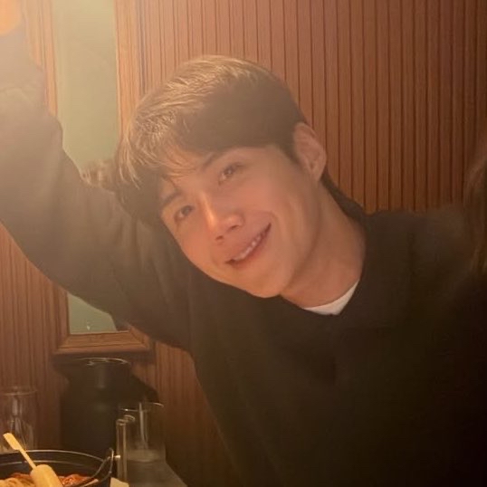 Foto kegiatan terbaru dari Kim Seonho