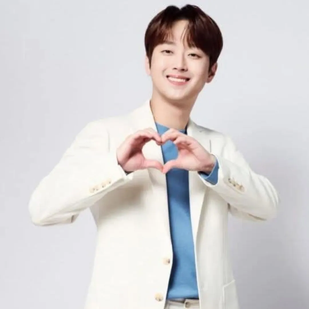 Momen yang diabadikan oleh penggemar Lee Chanwon