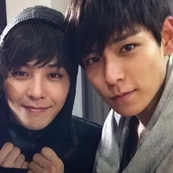 A moment captured by a fan of T.O.P