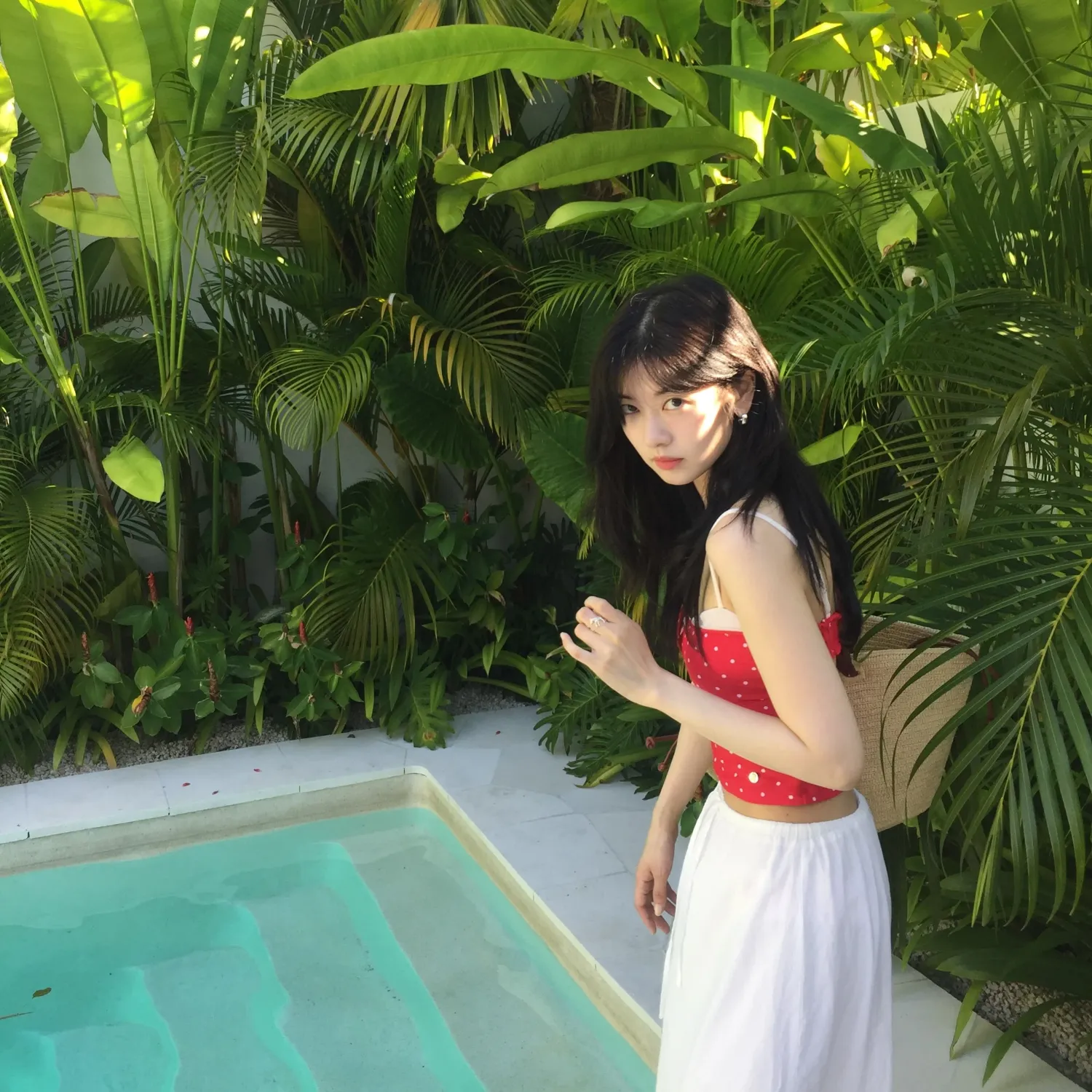 Behind-the-scenes cut of Jung Somin