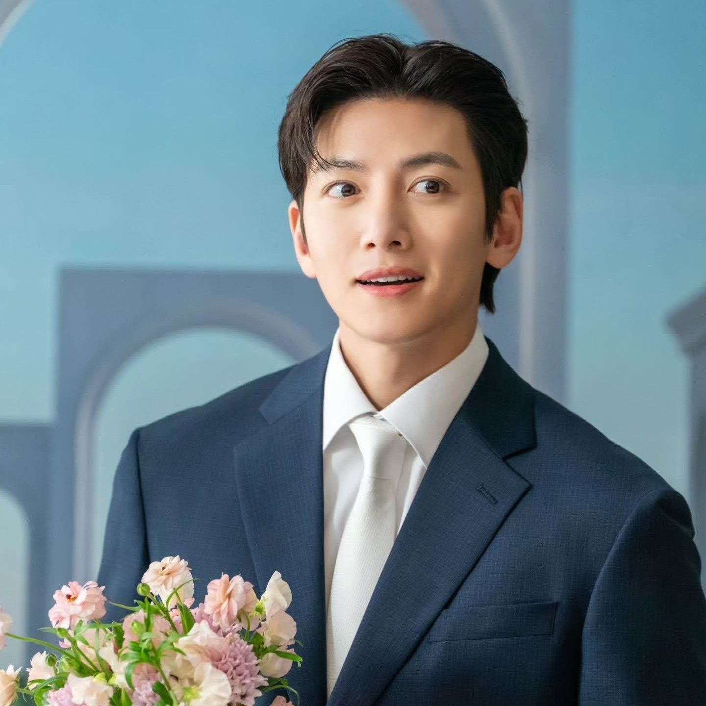 粉丝拍下的池昌旭瞬间