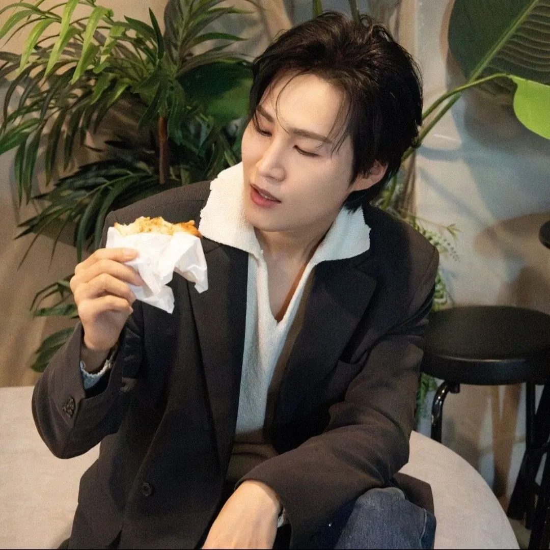 김희재의 최신 사진