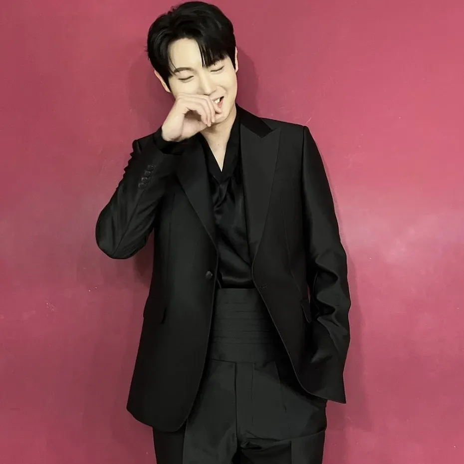 A moment captured by a fan of Son Taejin