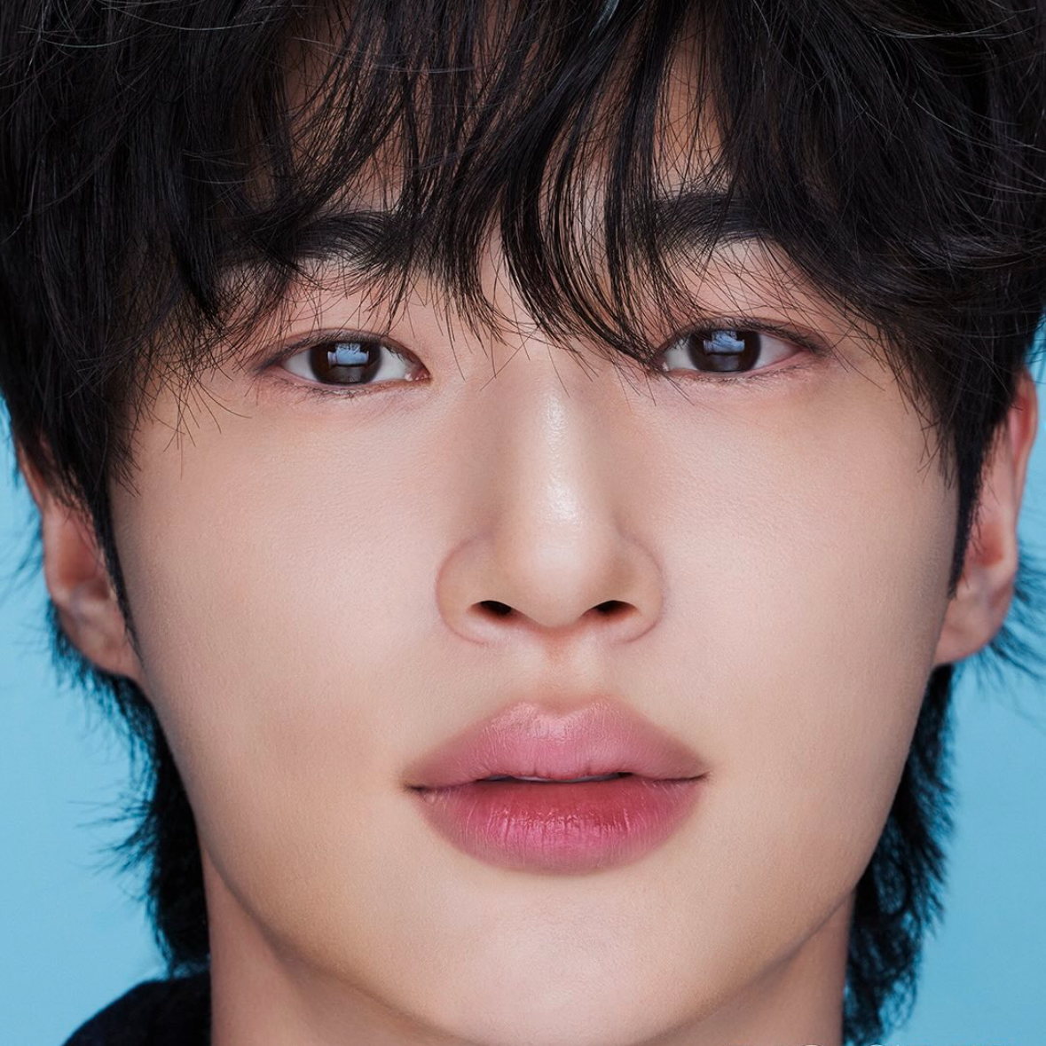 A moment captured by a fan of Byeon Wooseok