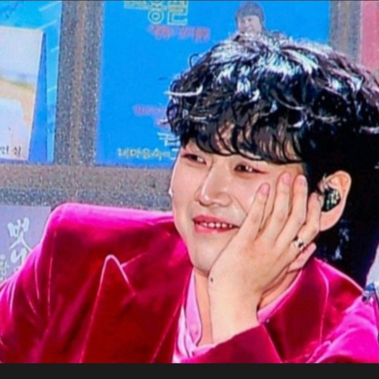 Latest photo of Hwang Youngwoong