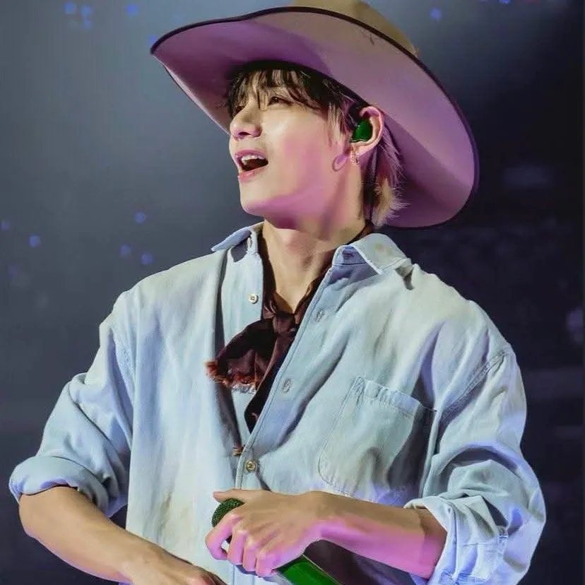A moment captured by a fan of Kim Taehyung (V)