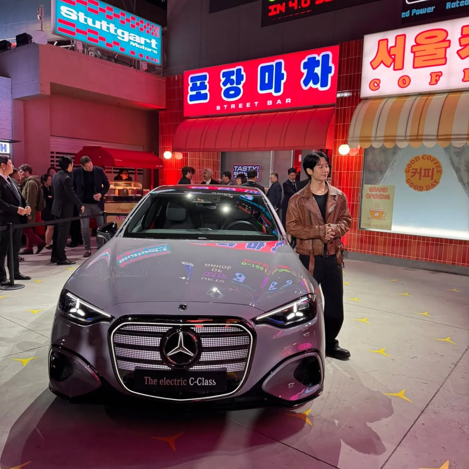 粉絲拍下的丁海寅瞬間