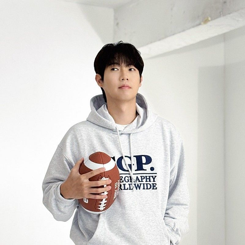 Behind-the-scenes cut of Son Taejin