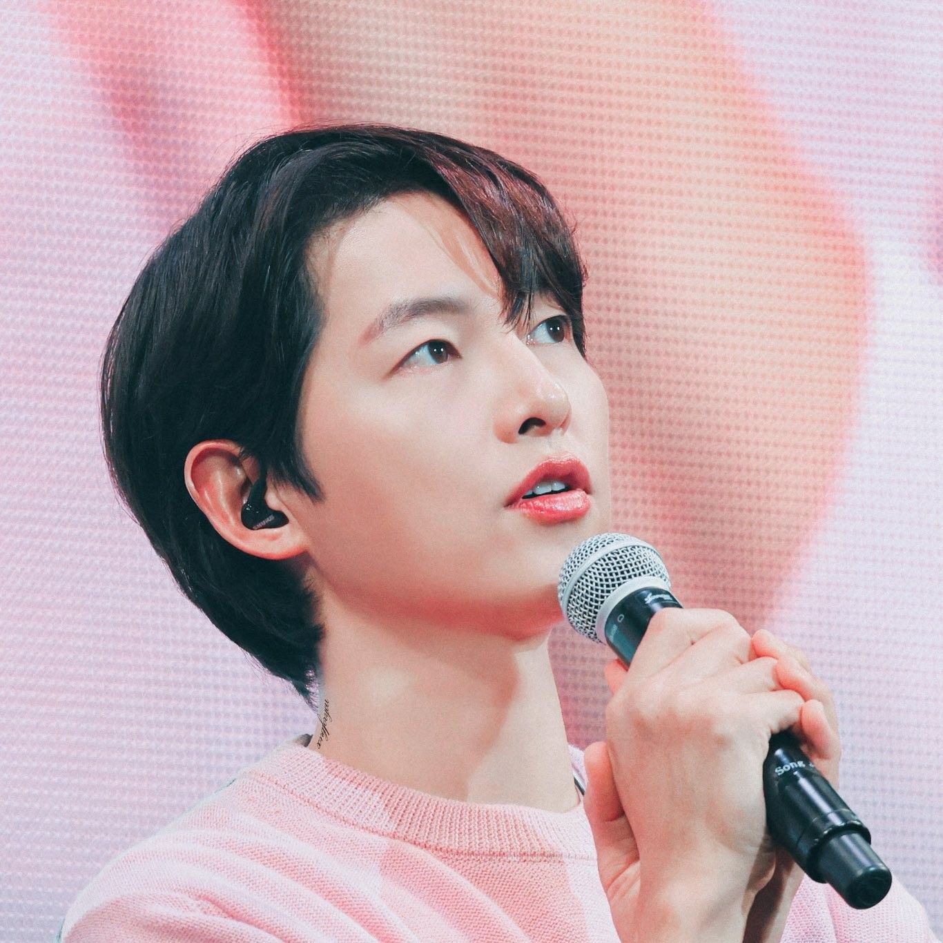 ソン・ジュンギの最新写真