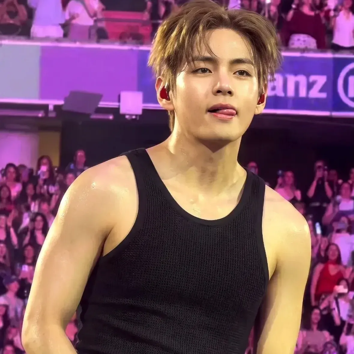 Recent activity shot of Kim Taehyung (V)