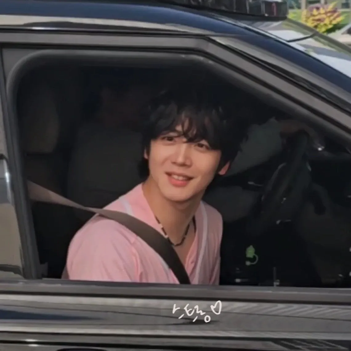Behind-the-scenes cut of Kim Yohan
