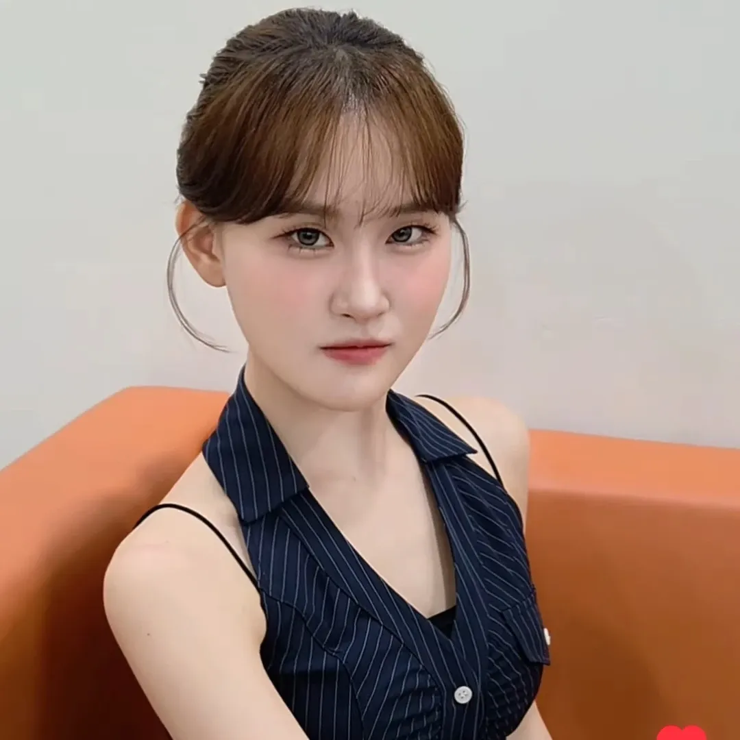 Momen yang diabadikan oleh penggemar Kim Dahyun
