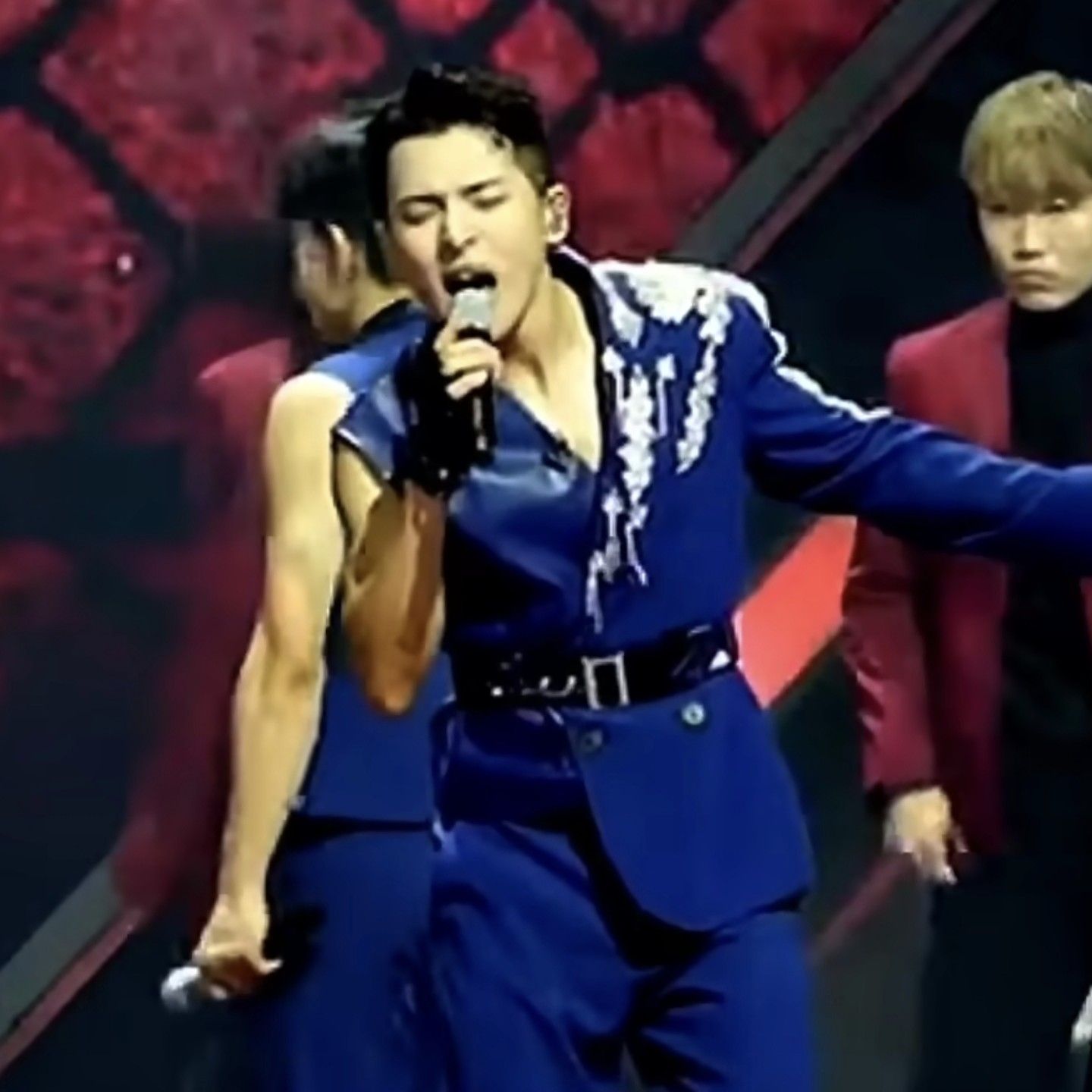 Seong Ri的最新照片