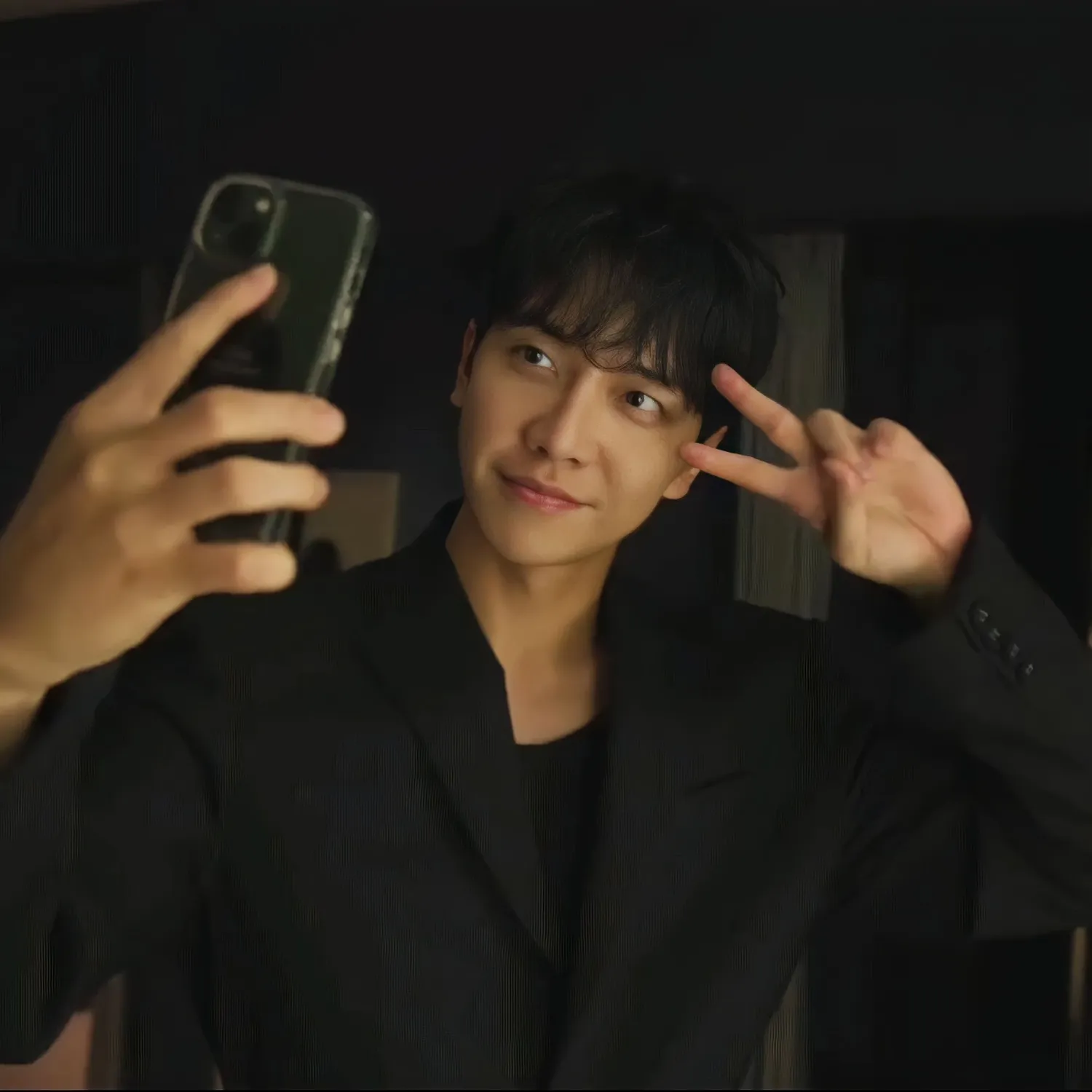 A moment captured by a fan of Lee Seunggi