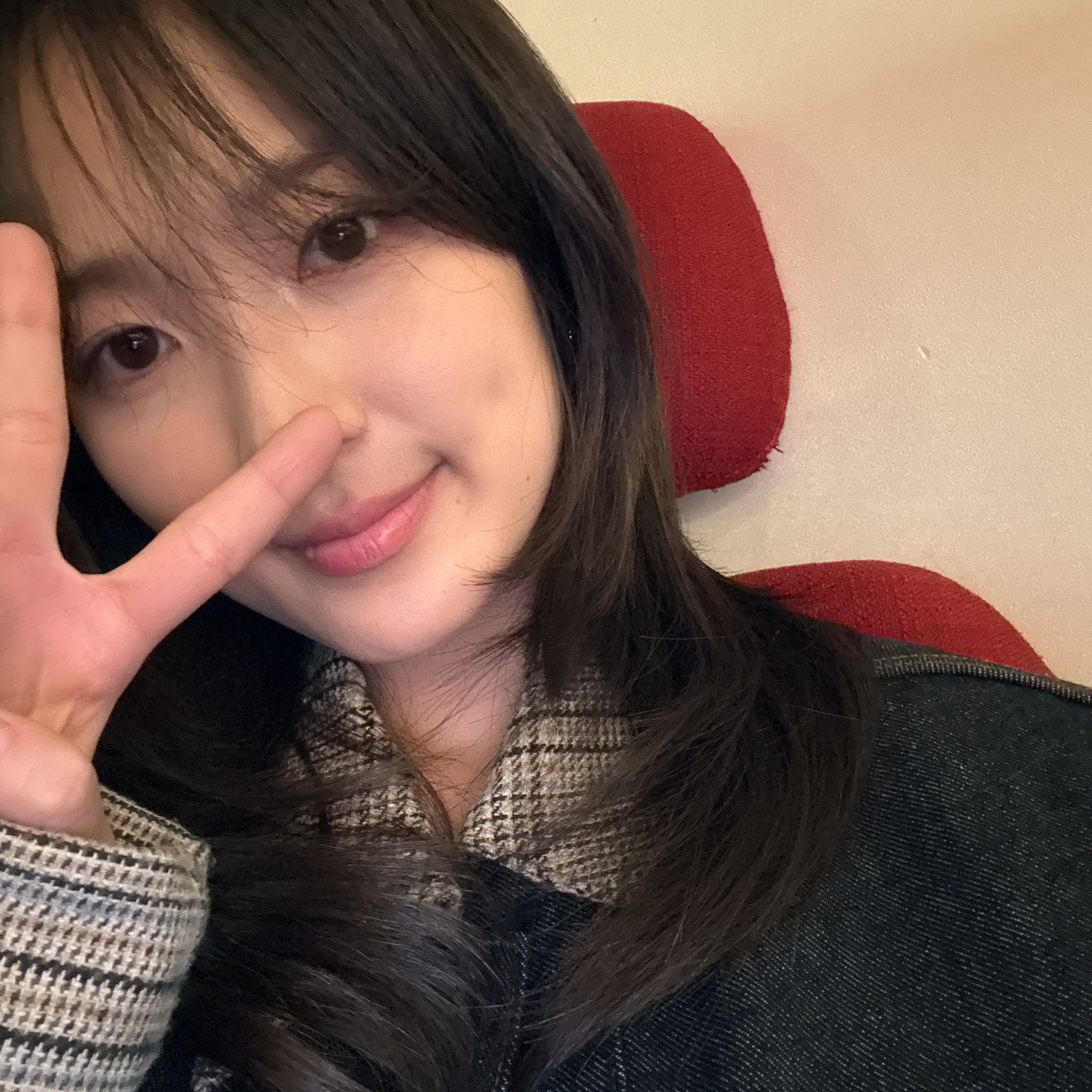 Behind-the-scenes cut of Kim Hyeyoon