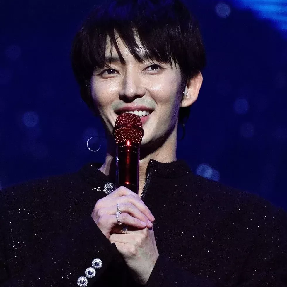 이준기 최근 활동샷