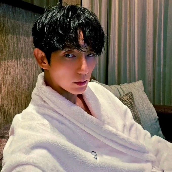 粉絲拍下的李準基瞬間