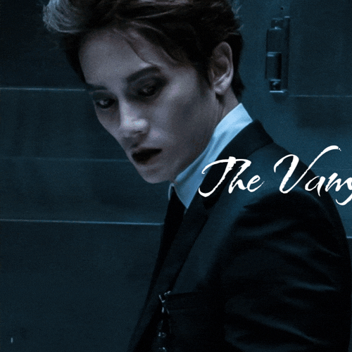 Behind-the-scenes cut of Ji Sung