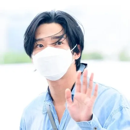 Momen yang diabadikan oleh penggemar Rowoon