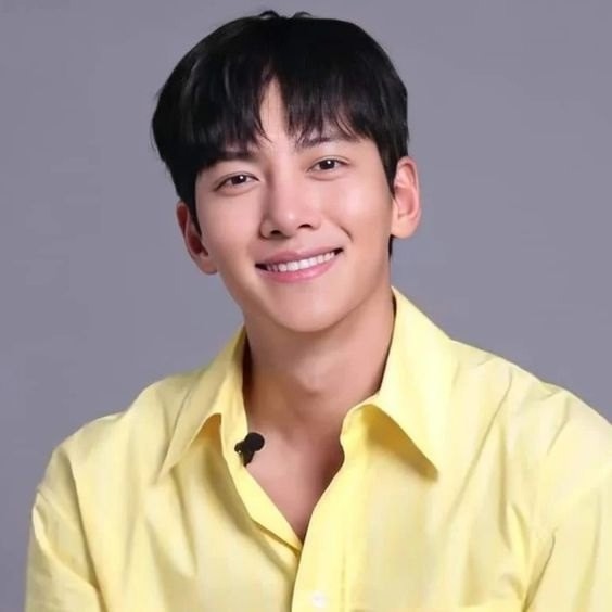 지창욱 최근 활동샷