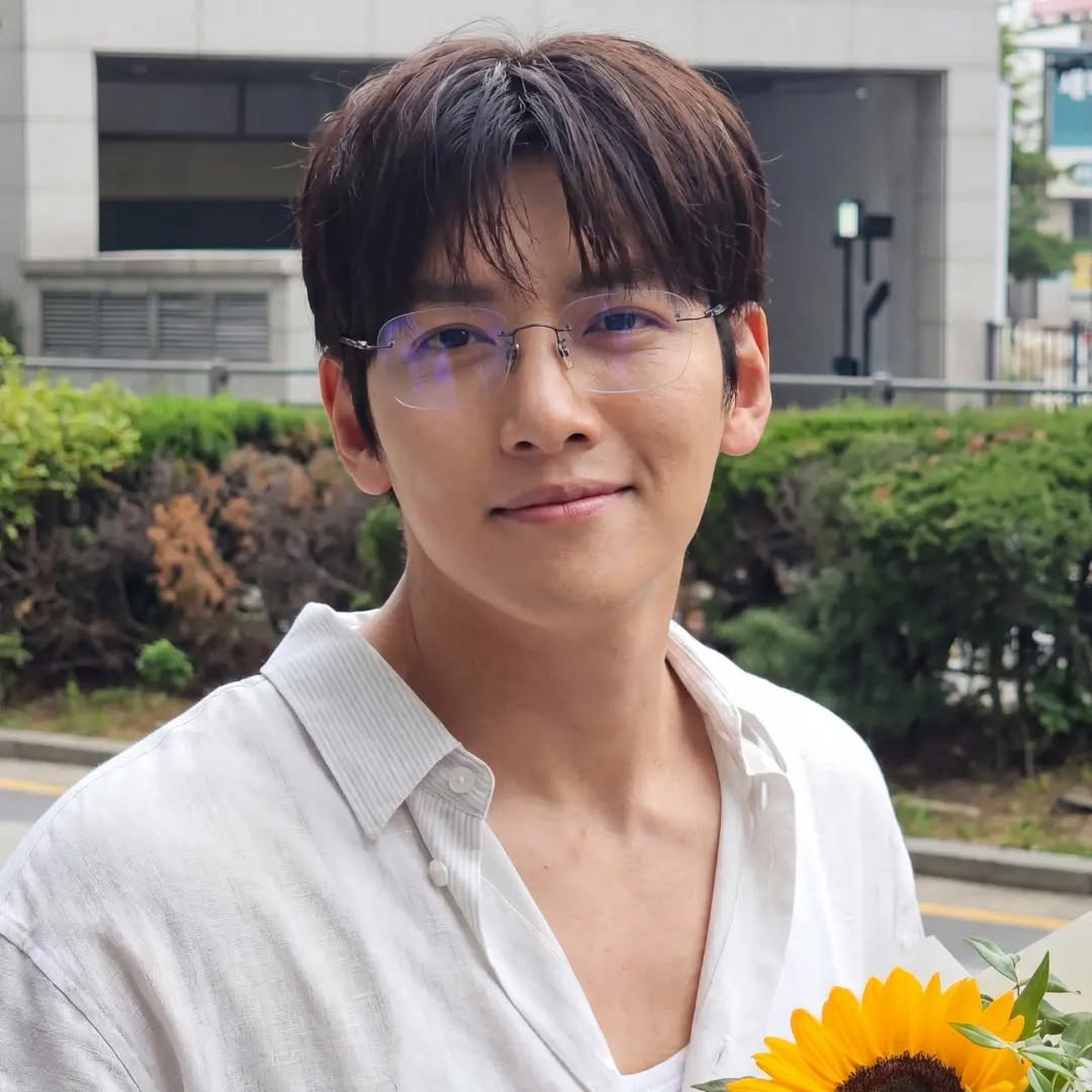 Recent activity shot of Ji Changwook