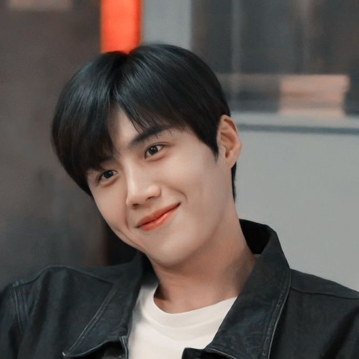 Behind-the-scenes cut of Kim Seonho