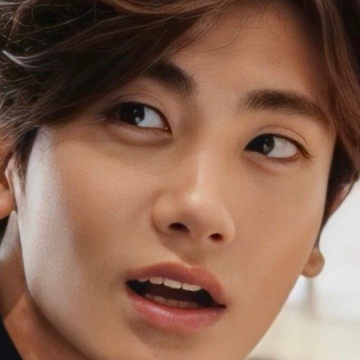 Behind-the-scenes cut of Park Hyungsik