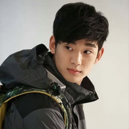 Recent activity shot of Kim Soohyun
