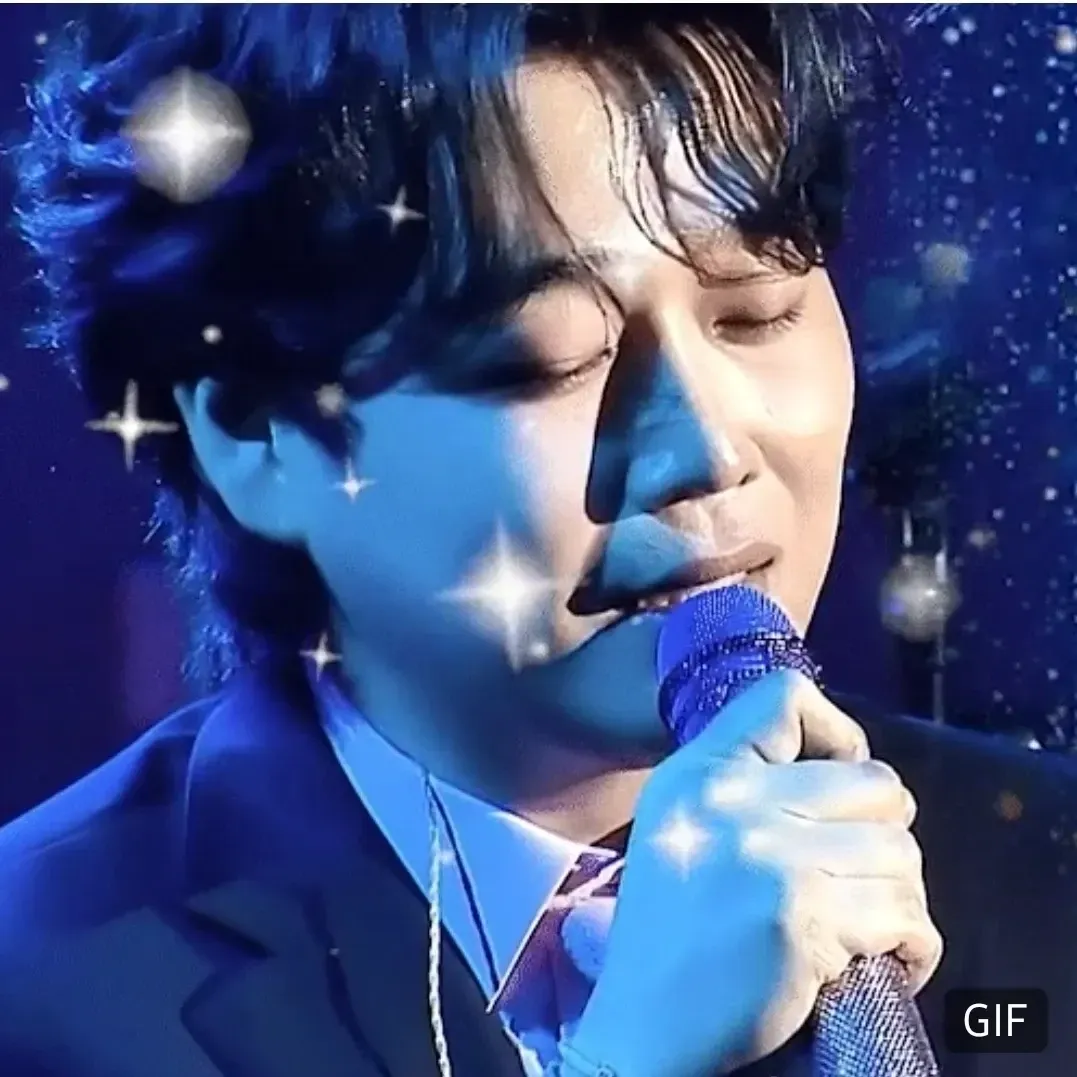 Behind-the-scenes cut of Hwang Youngwoong