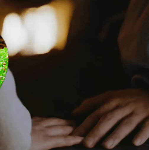 Behind-the-scenes cut of Nam Jihyeon