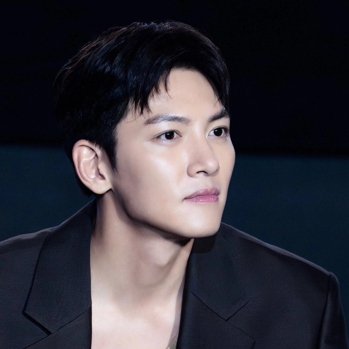 Behind-the-scenes cut of Ji Changwook