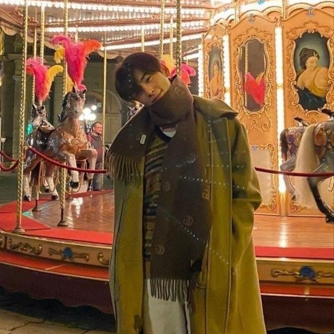 Recent activity shot of Cha Eunwoo