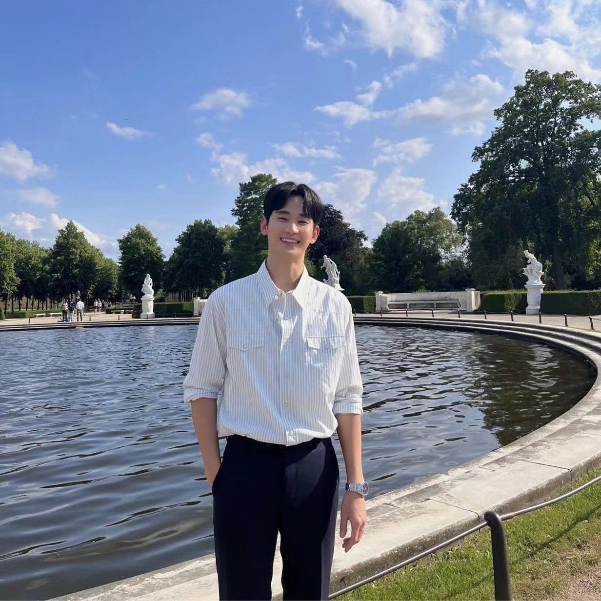 Cuplikan di balik layar dari Kim Soohyun