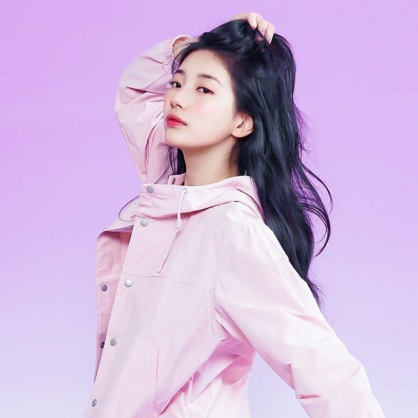 Recent activity shot of Bae Suzy