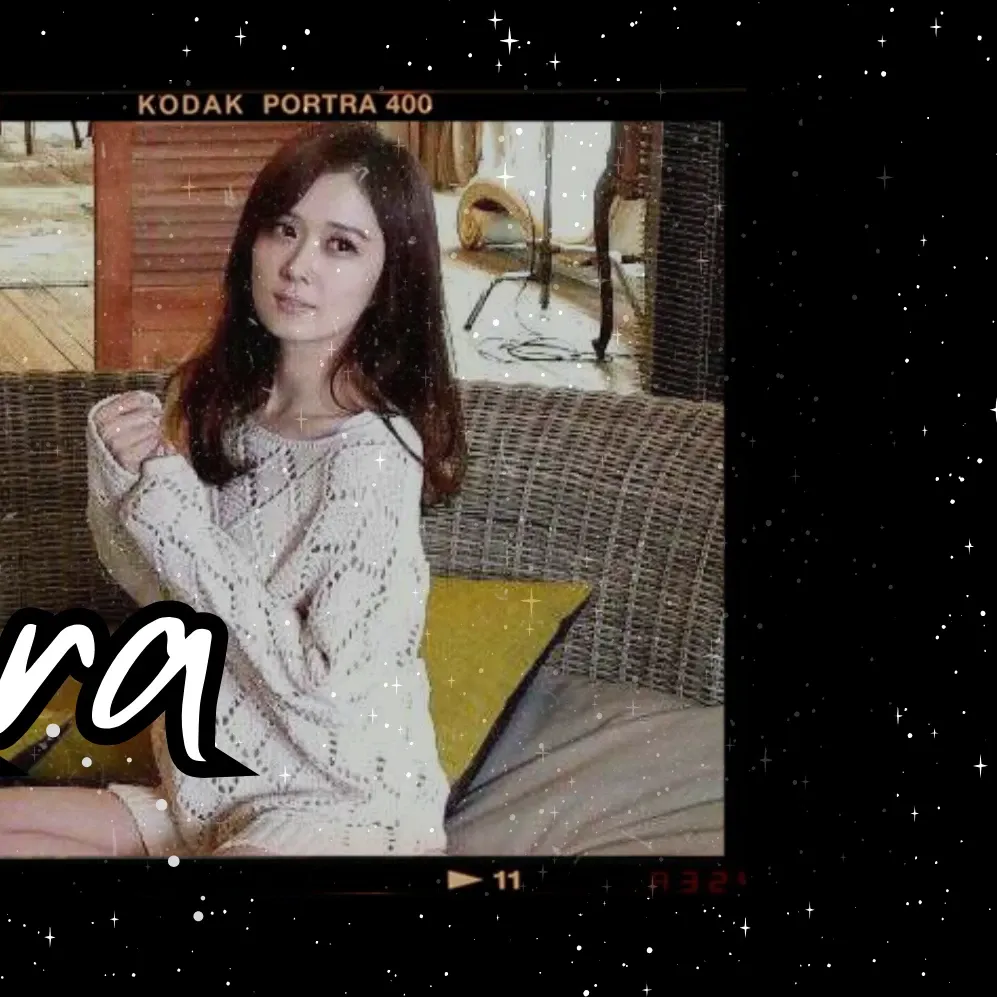 Recent activity shot of Jang Nara