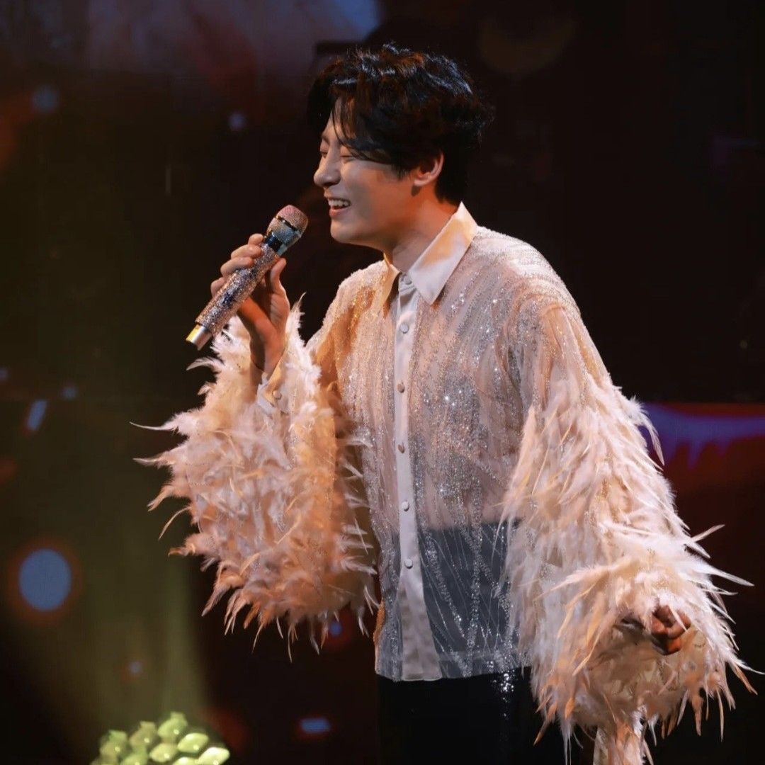 Behind-the-scenes cut of Kang Moonkyung