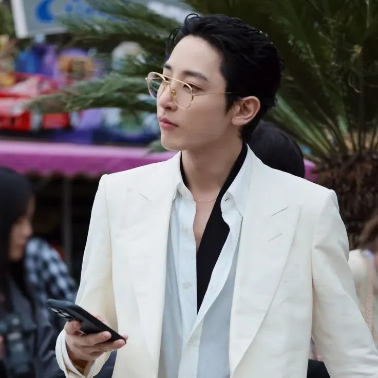 Latest photo of Lee Soohyuk