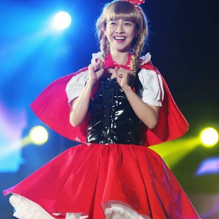 송지효 최근 활동샷