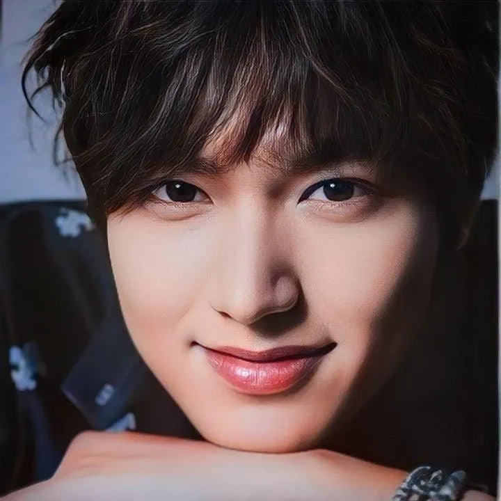 Latest photo of Lee Minho