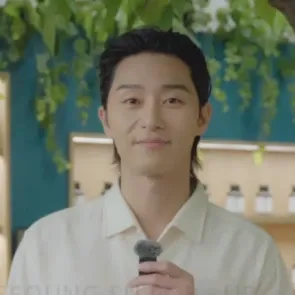 Behind-the-scenes cut of Park Seojoon
