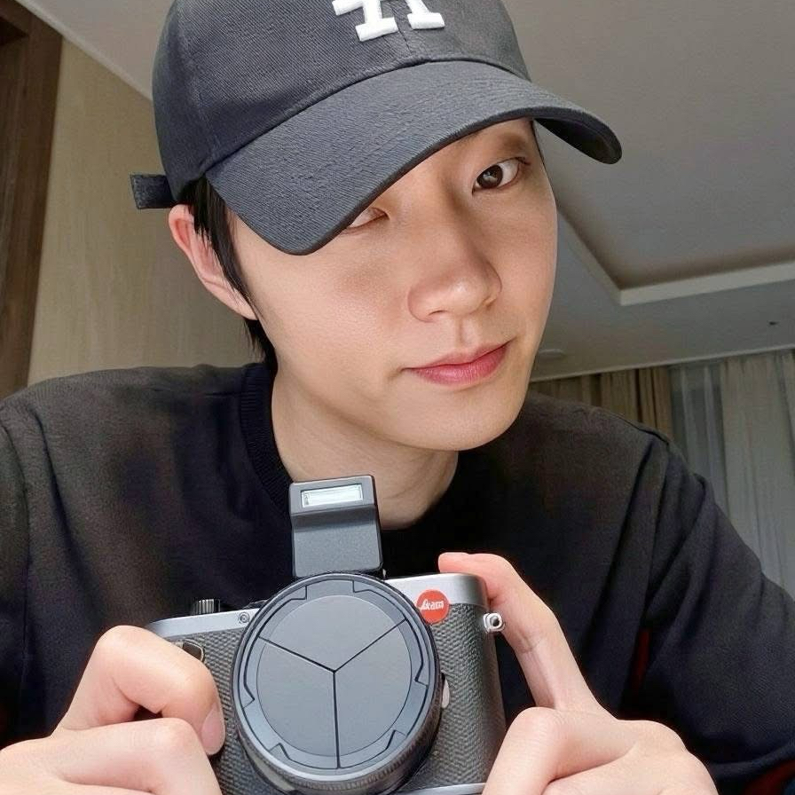 Recent activity shot of Hwang Inyoup