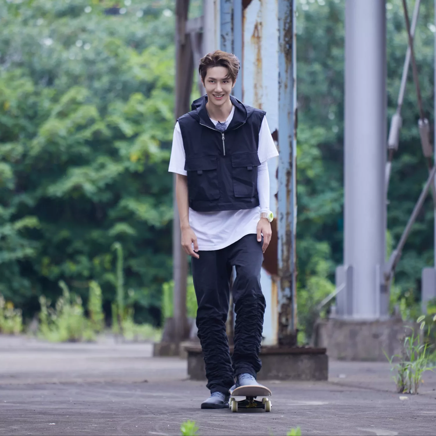 Behind-the-scenes cut of Wang Yibo