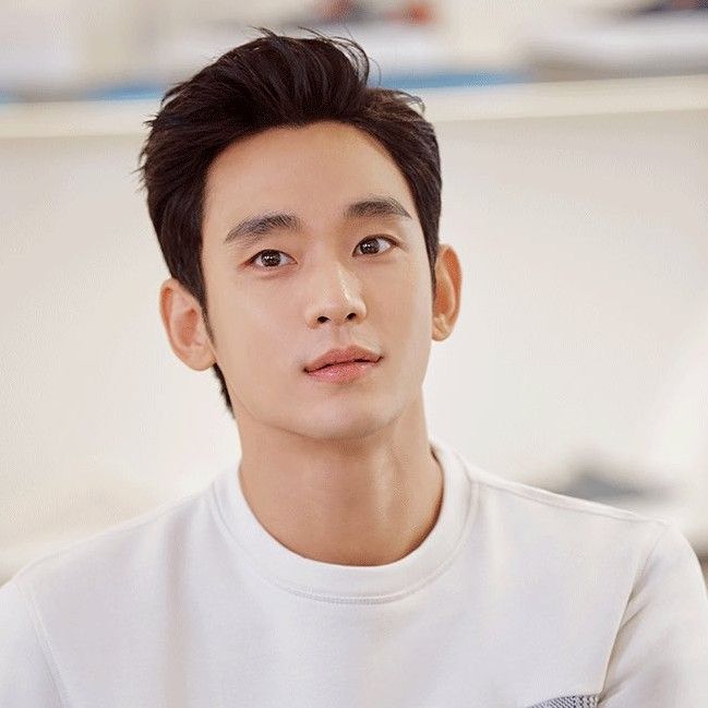 A moment captured by a fan of Kim Soohyun