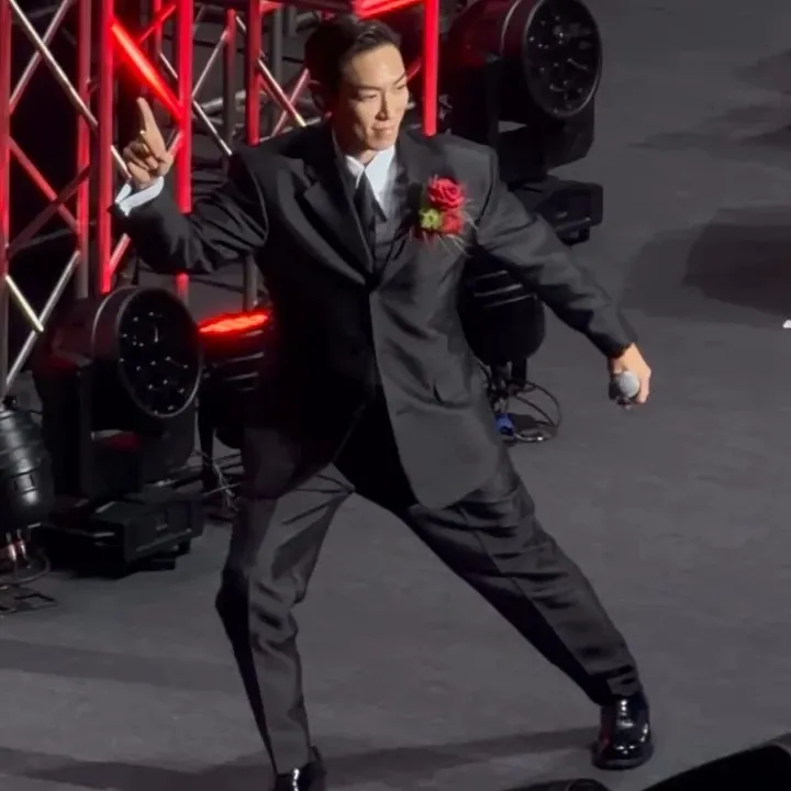 Behind-the-scenes cut of T.O.P