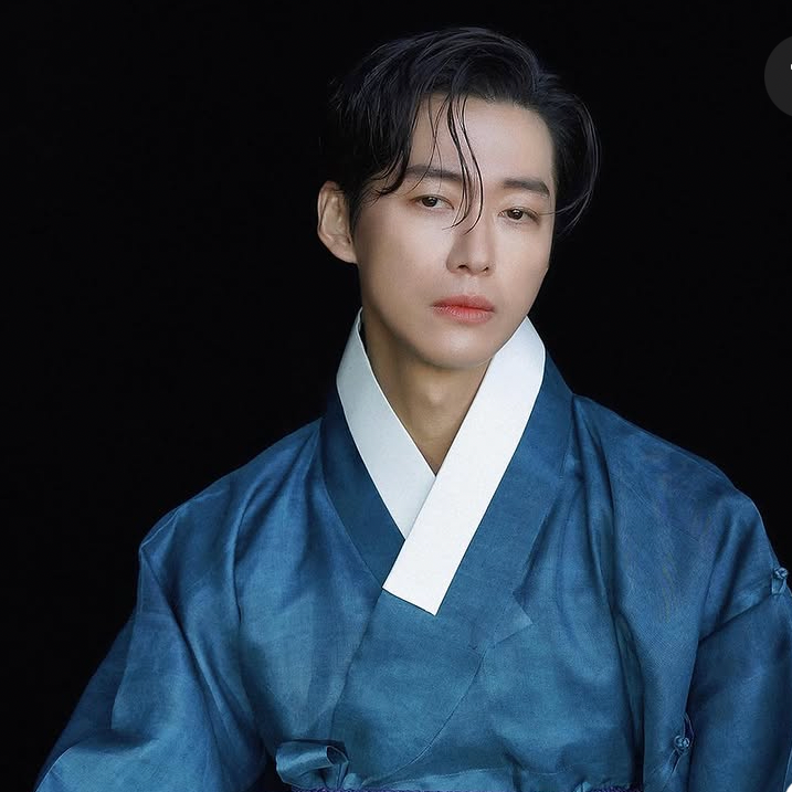 Latest photo of Namkoong Min