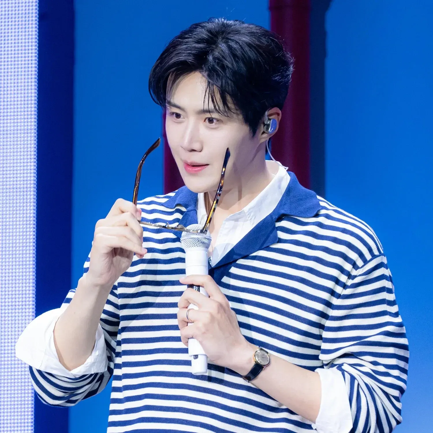 Behind-the-scenes cut of Kim Seonho