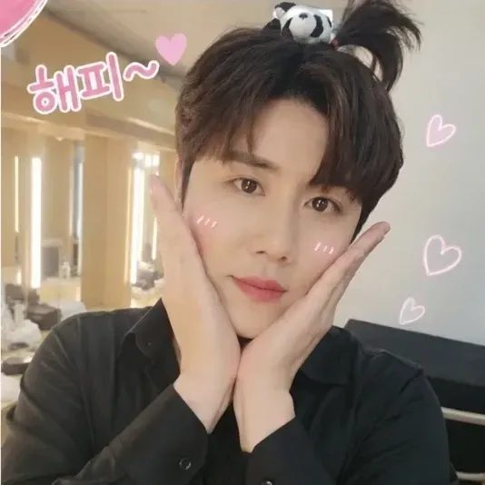 Behind-the-scenes cut of Jin Haesung