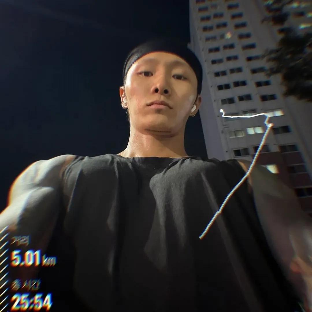Behind-the-scenes cut of Ki Moogan